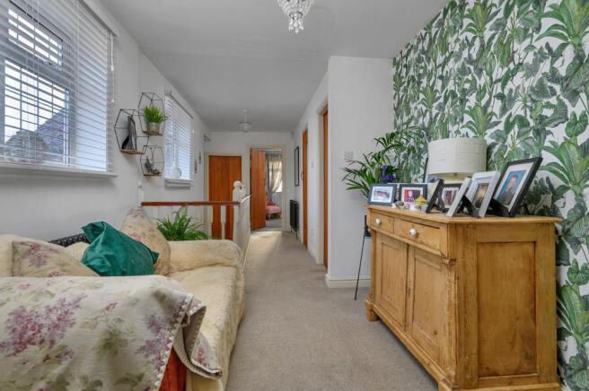 GALLERIED LANDING