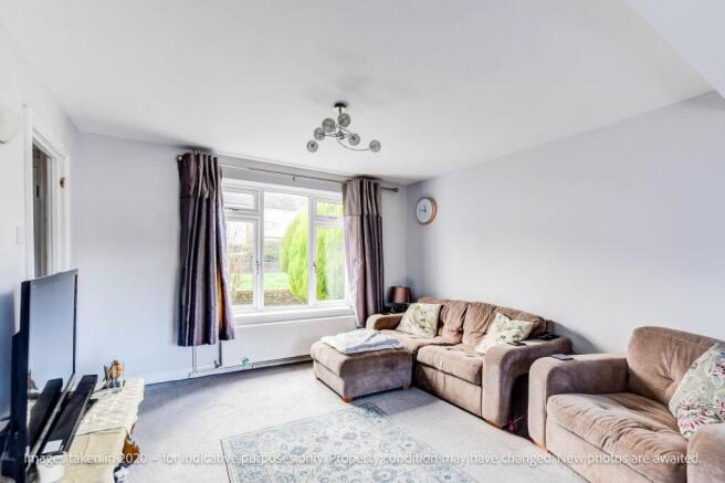 LOUNGE / DINING ROOM