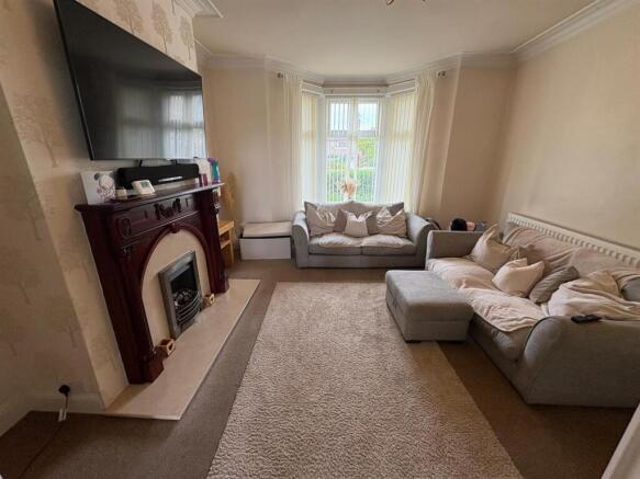 3 bed Terraced for sale Image 4