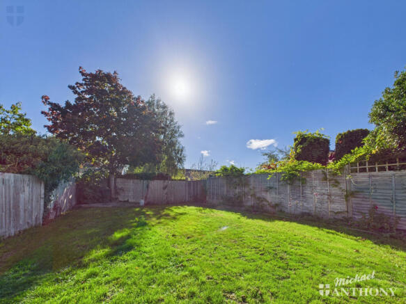CAM03852G0-PR0441-STILL002