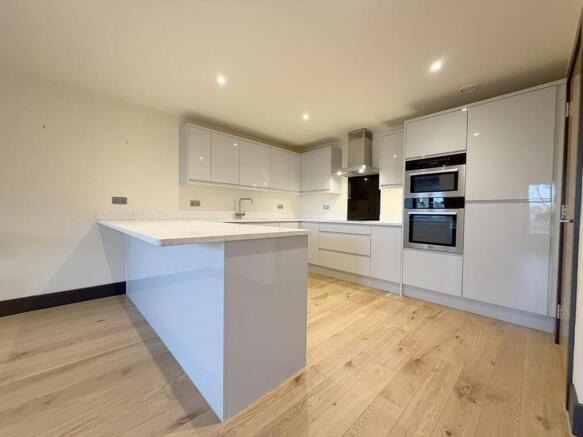 1 bed Flat for sale Image 5