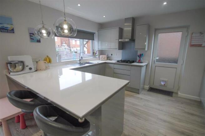 Kitchen/family room