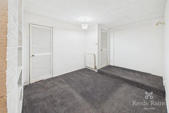 3 bed Terraced for sale Image 9