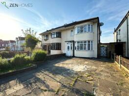 55, Stradbroke Grove, Clayhall, Ilford IG5 0DW