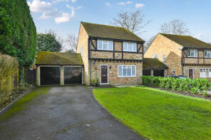 18, Hilfield, Yateley GU46 6XP