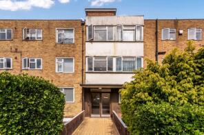 Flat 8, 4 Somerset Court, Wilbury Villas, Hove BN3 6GD