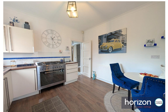 Kitchen/ Dining Area