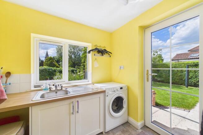 3 bed Detached Bungalow for sale Image 10