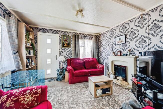 Brook Meadow, Wroughton, Swindon, Wiltshire, SN4 photo 4