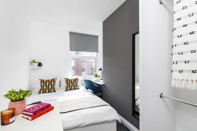 5 bed House to rent Image 11