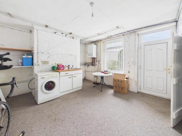 4 bed Terraced for sale Image 6