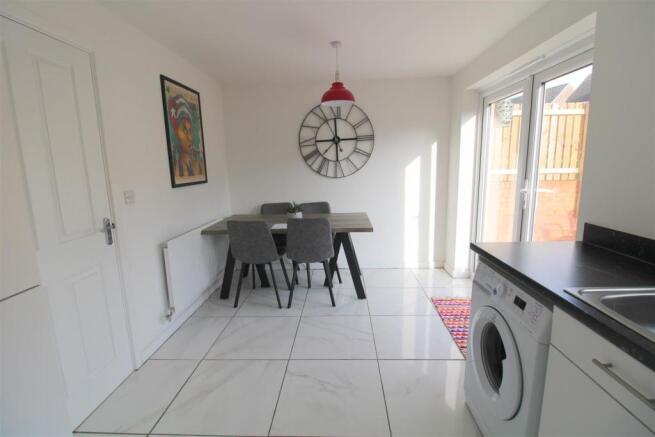 Kitchen/Dining Room