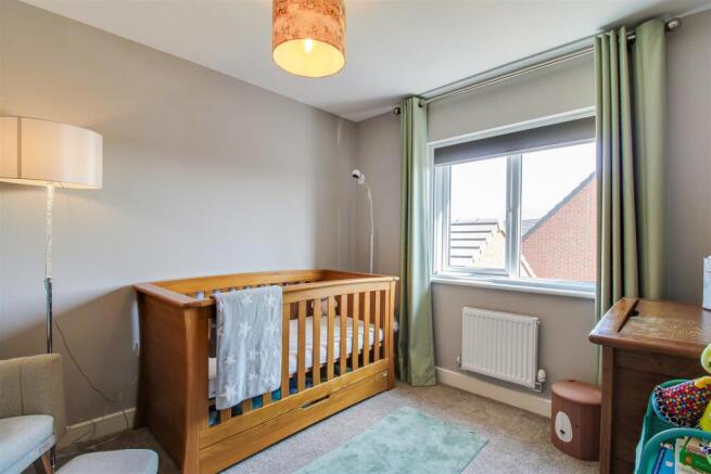 4 bed Detached for sale Image 12