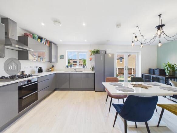 Kitchen/Dining Room