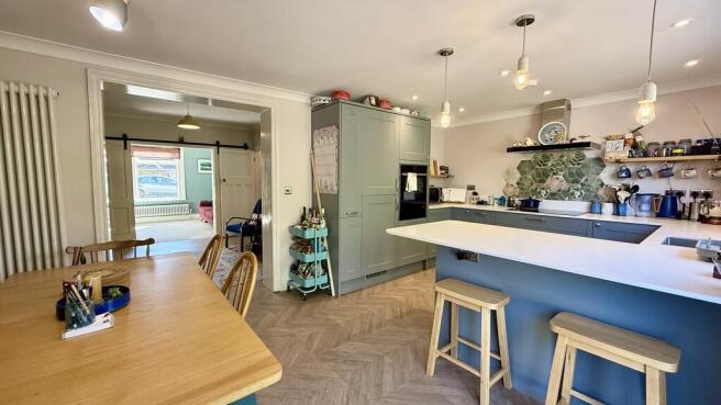Kitchen/dining ro...