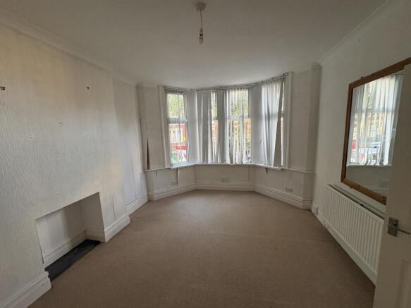 212 Albany Road, Roath, Cardiff, South Wales CF24 3RY photo 3