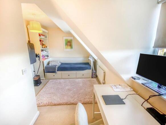 Bed3.JPG