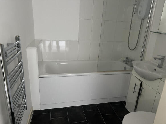 1 bed Apartment to rent Image 7