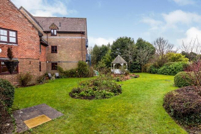 Garden Area R