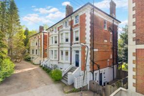 4b, Montacute Gardens, Tunbridge Wells TN4 8HG