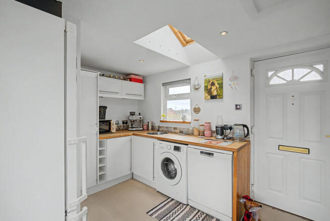 2 bed Semi-Detached for sale Image 7