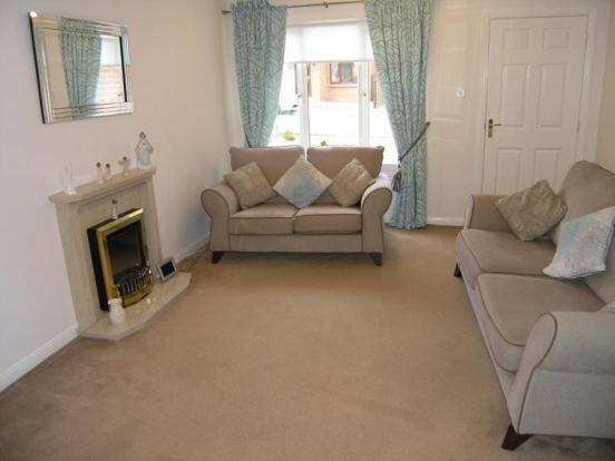 Lounge (Opp)