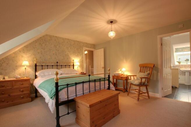 Bedroom 1 (Double)