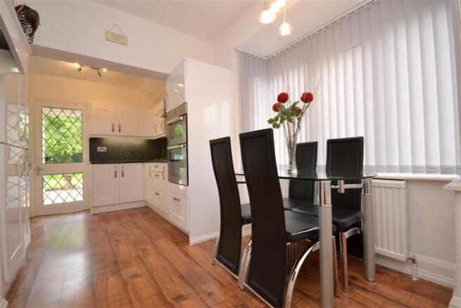 DINING KITCHEN