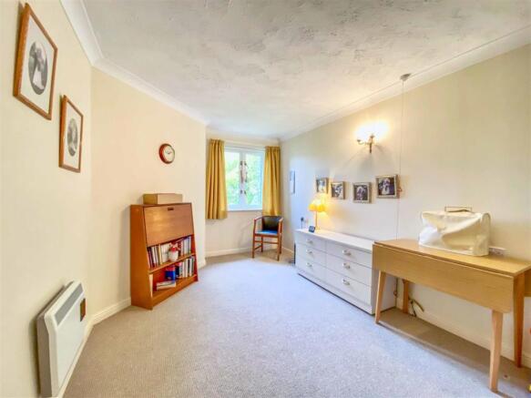 Second bedroom