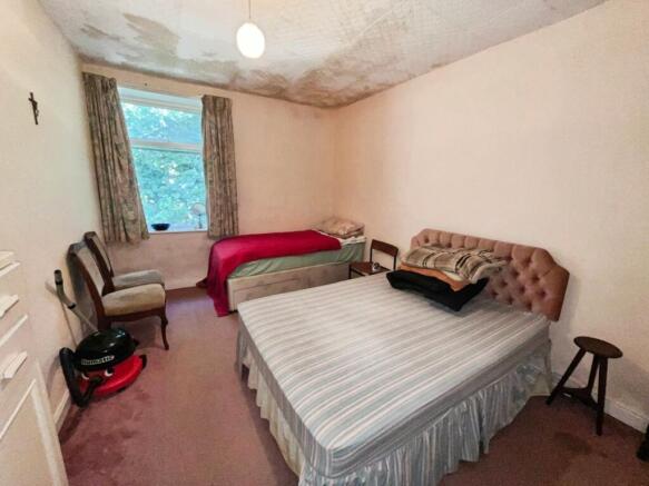 4 bed Terraced for sale Image 10