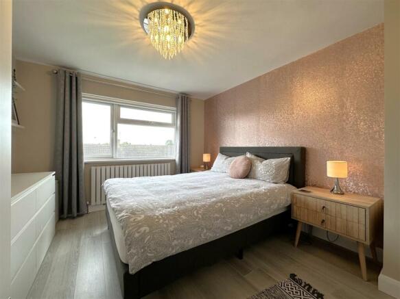 Master Bedroom 282