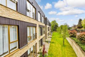 Flat 20, Meadow View Court, The Orpines, Wateringbury, Maidstone ME18 5FA