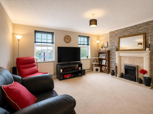 Delaisy Way, Winsford, Cheshire photo 4