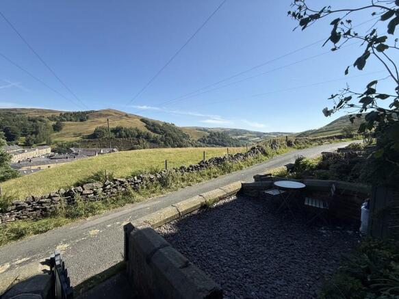 2 bed Terraced for sale Image 10