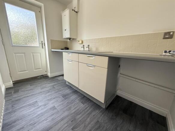 3 bed Town House for sale Image 4