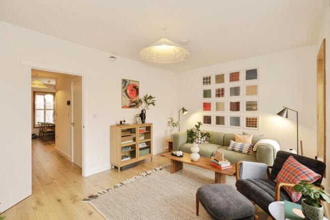 3 bed Terraced for sale Image 4