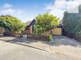 2, Woodberry Close, Canvey Island SS8 9PP