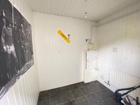 Attached Outbuilding/ Study Area