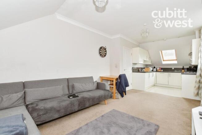 Lounge/Kitchen