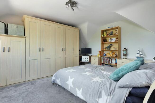 BEDROOM 4