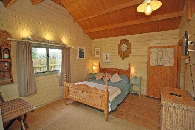 Annexe bedroom