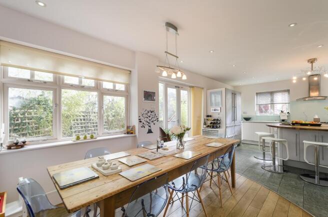 Kitchen diner