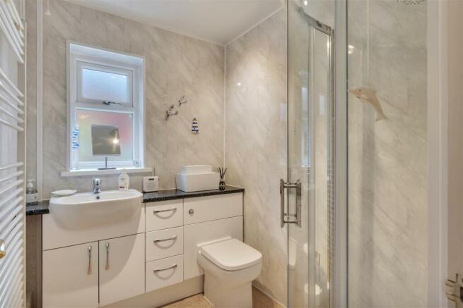 Shower Room.jpg