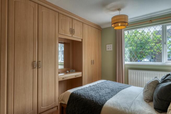 Principal bedroom 