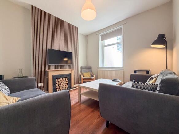 Call 02920 668585 to secure your viewing _2