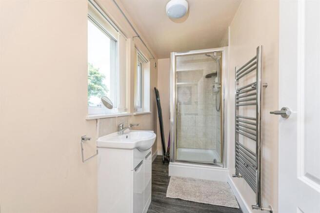 3 bed Semi-Detached for sale Image 11