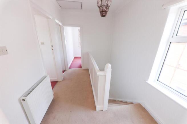 3 bed Semi-Detached for sale Image 12