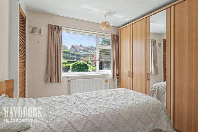 4 bed Semi-Detached for sale Image 8