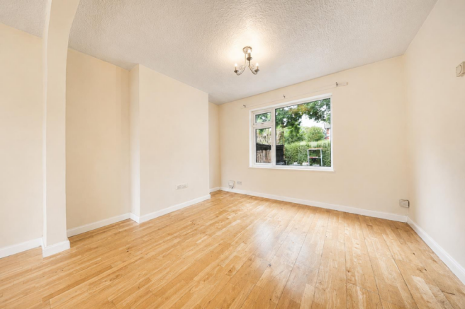 3 bed Semi-Detached for sale Image 5