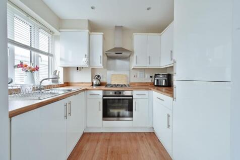 Edridge Court, Watford, WD25